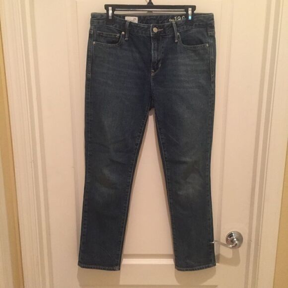 GAP Cropped Straight Fit Jeans - Picture 2 of 6
